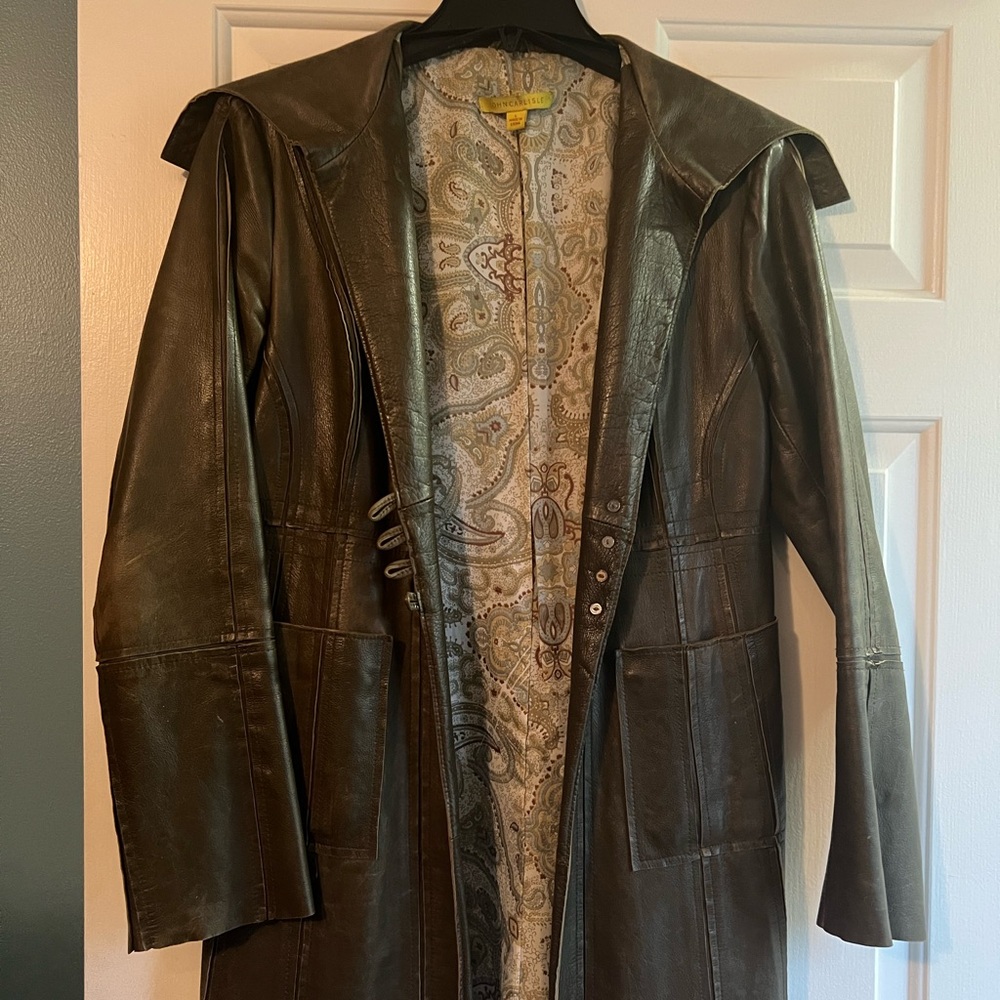 OLIVE GREEN LEATHER COAT - Paisley print lined - bohemian, Fleetwood Mac vibes